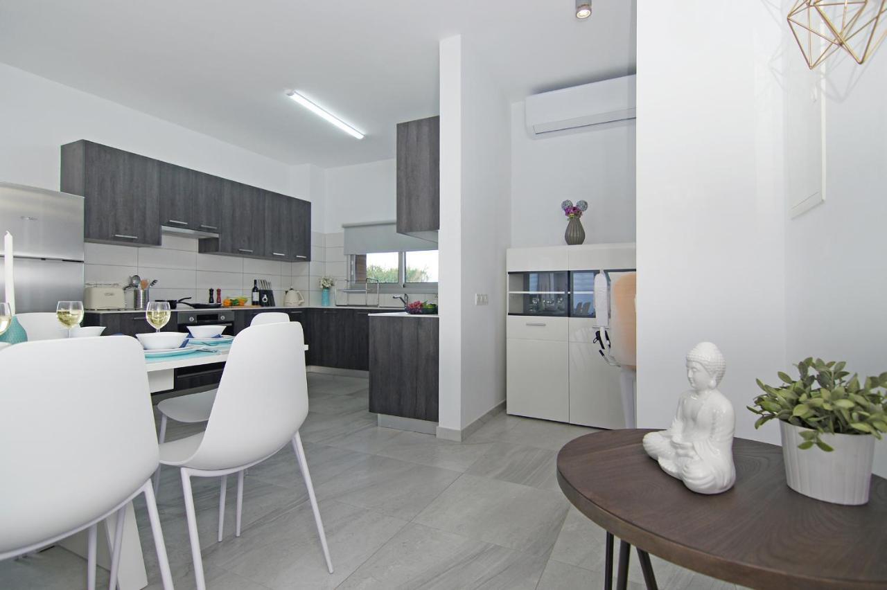 Villa Thea Athena Protaras Exterior photo